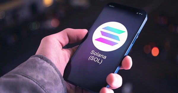 把Web3装进口袋 Solana手机Saga有何魔力？-第2张图片-欧意下载