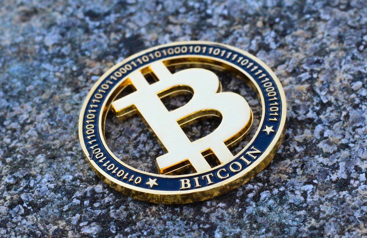 比特币最新价格今日行情_8月9日比特币价格走势-第1张图片-欧意下载